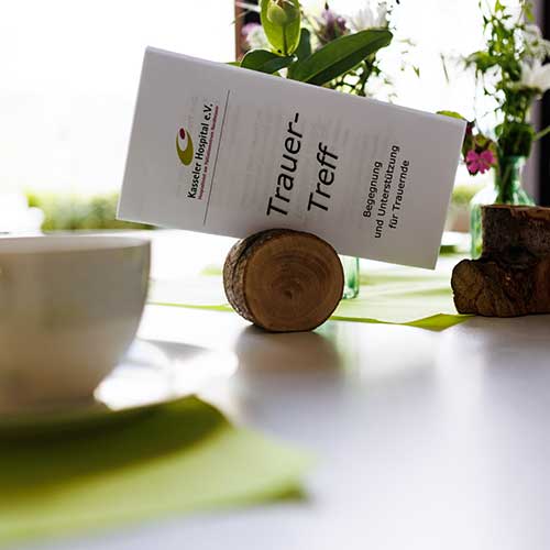 Trauer-Treff in Kassel - Kasseler Hospital e.V. Download Flyer Trauer-Treff in Kassel - Kasseler Hospital e.V. Download Flyer